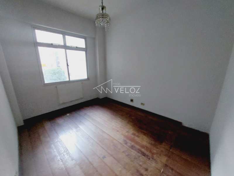 Apartamento à venda com 2 quartos, 77m² - Foto 17