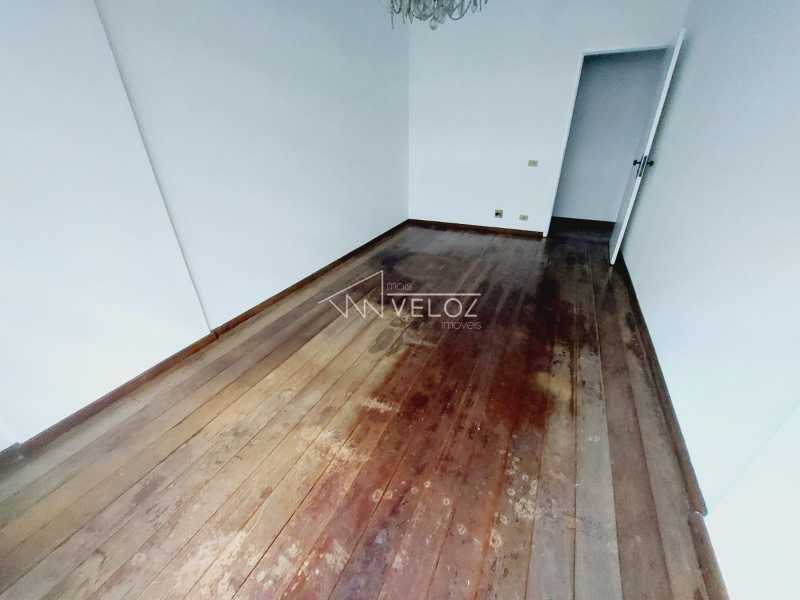 Apartamento à venda com 2 quartos, 77m² - Foto 18