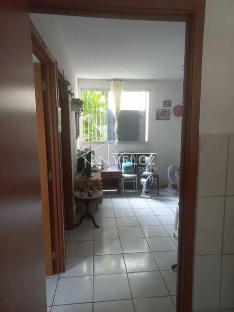 Apartamento à venda com 2 quartos, 43m² - Foto 15