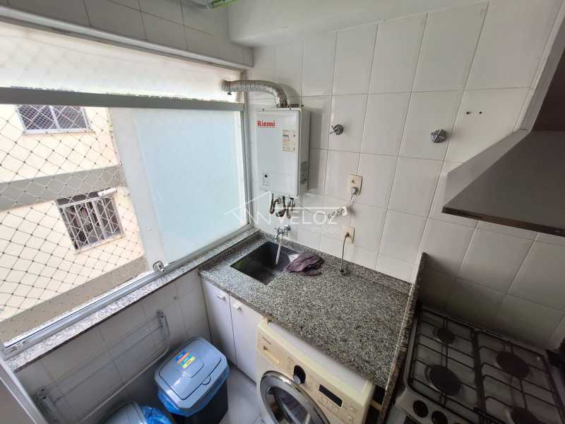 Apartamento à venda com 2 quartos, 61m² - Foto 13