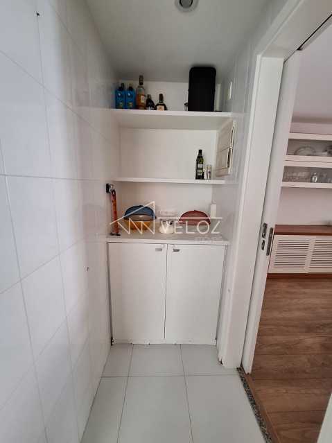 Apartamento à venda com 2 quartos, 61m² - Foto 14