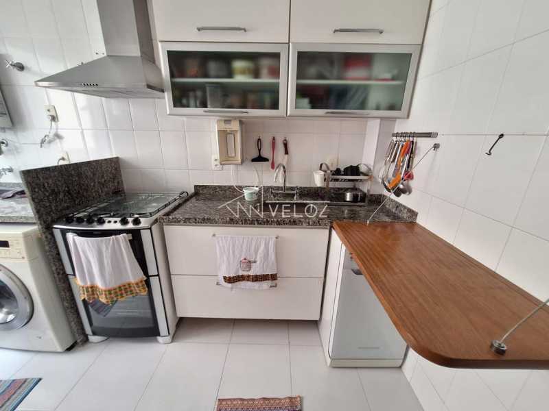 Apartamento à venda com 2 quartos, 61m² - Foto 11