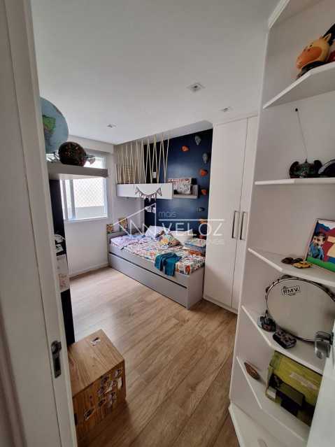 Apartamento à venda com 2 quartos, 61m² - Foto 9