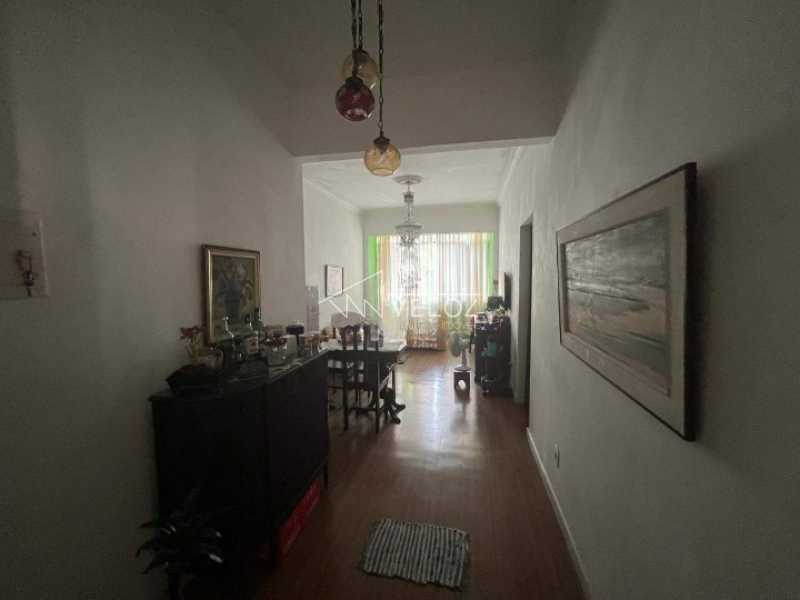 Apartamento à venda com 2 quartos, 65m² - Foto 3