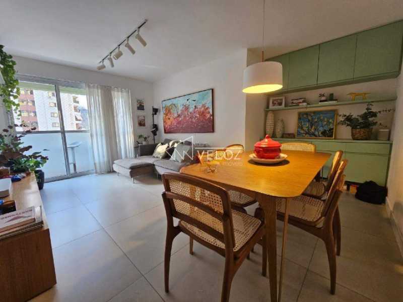 Apartamento à venda com 3 quartos, 103m² - Foto 1