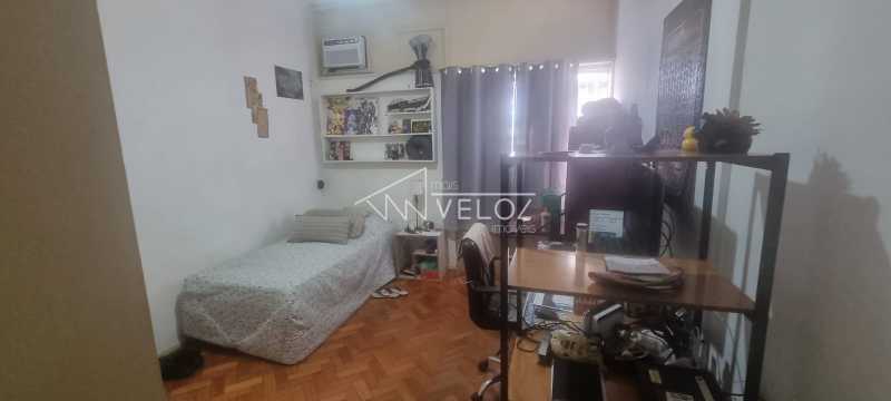 Apartamento à venda com 3 quartos, 110m² - Foto 4