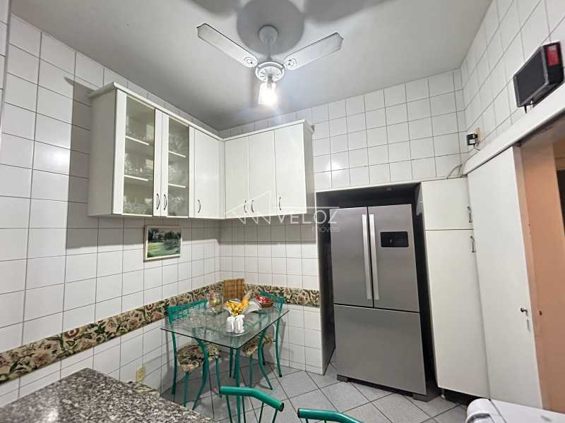 Apartamento à venda com 3 quartos, 210m² - Foto 10