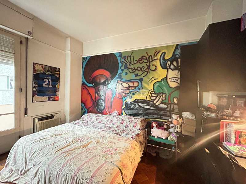 Apartamento à venda com 3 quartos, 210m² - Foto 15