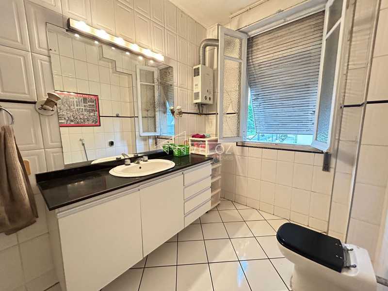 Apartamento à venda com 3 quartos, 210m² - Foto 19