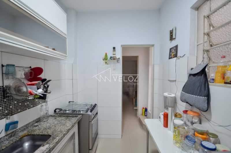 Apartamento à venda com 2 quartos, 80m² - Foto 10