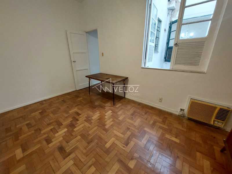 Apartamento à venda com 1 quarto, 43m² - Foto 7