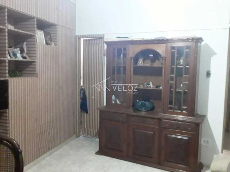 Apartamento à venda com 1 quarto, 41m² - Foto 2