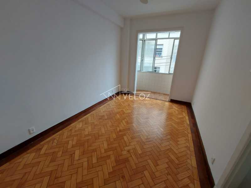 Apartamento à venda com 2 quartos, 69m² - Foto 1