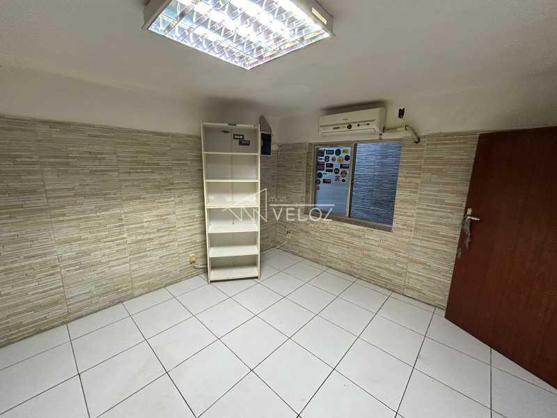 Apartamento à venda com 1 quarto, 66m² - Foto 18