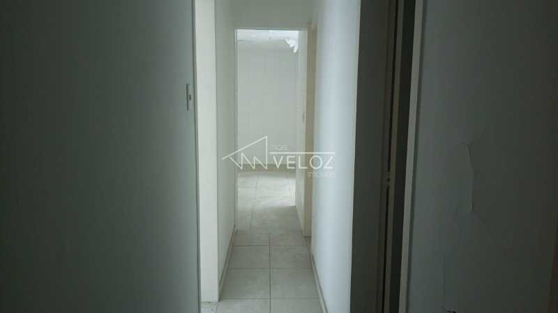 Apartamento à venda com 3 quartos, 95m² - Foto 2