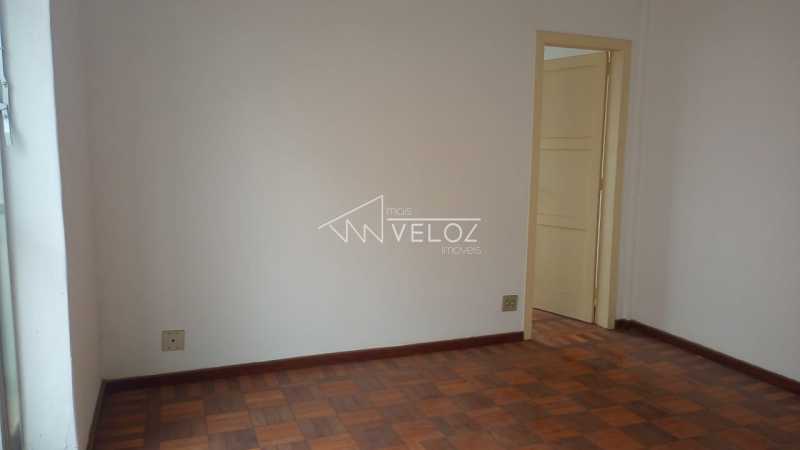 Apartamento à venda com 3 quartos, 95m² - Foto 1