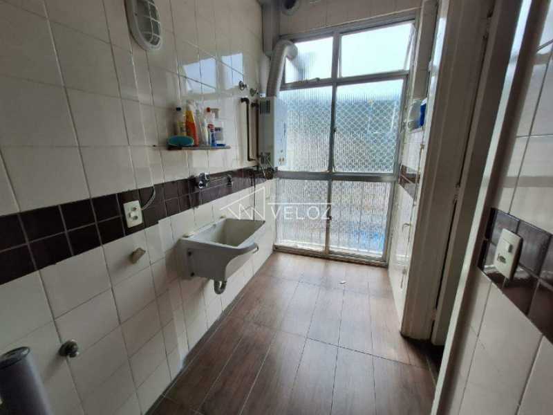 Apartamento à venda com 3 quartos, 122m² - Foto 17