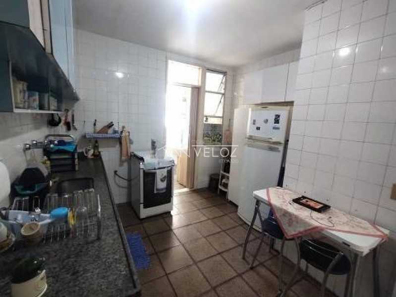 Apartamento à venda com 2 quartos, 81m² - Foto 23