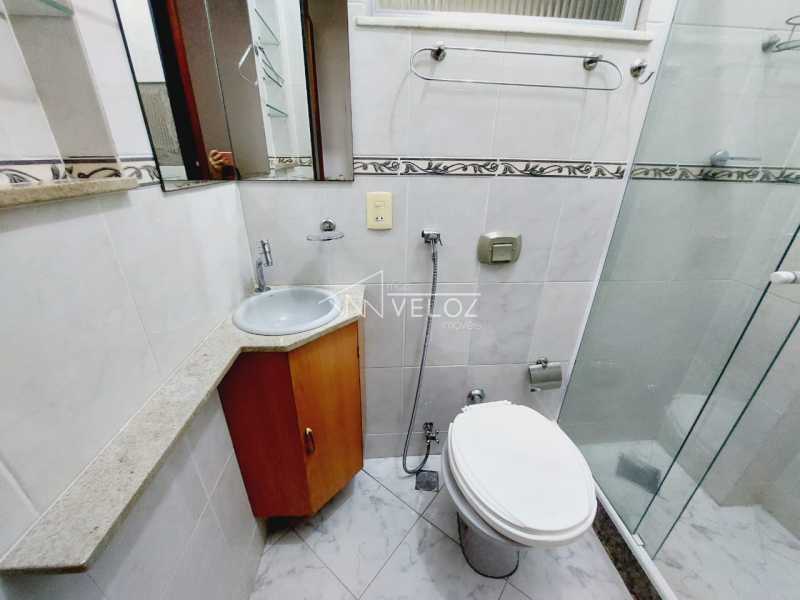 Apartamento à venda com 2 quartos, 76m² - Foto 24