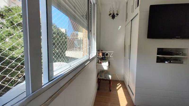 Apartamento à venda com 3 quartos, 160m² - Foto 17