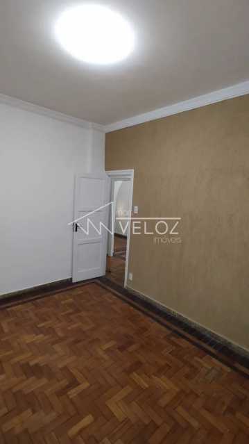 Apartamento à venda com 2 quartos, 66m² - Foto 8