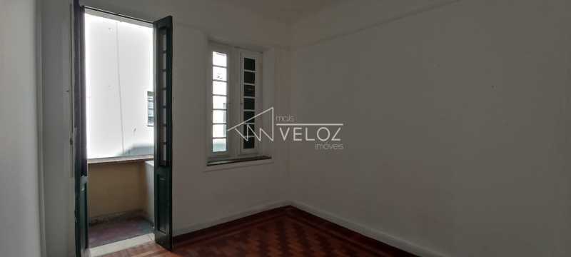 Apartamento à venda com 3 quartos, 76m² - Foto 7