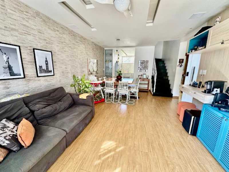 Casa à venda com 4 quartos, 169m² - Foto 1