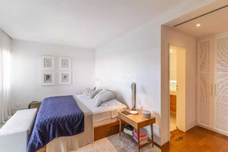 Apartamento à venda com 4 quartos, 300m² - Foto 11