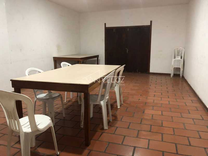 Apartamento à venda com 2 quartos, 95m² - Foto 17