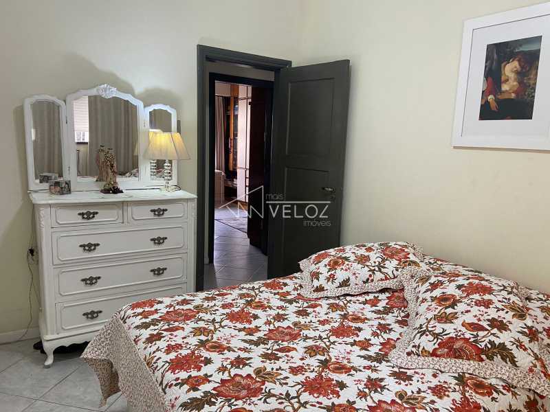 Apartamento à venda com 4 quartos, 182m² - Foto 26