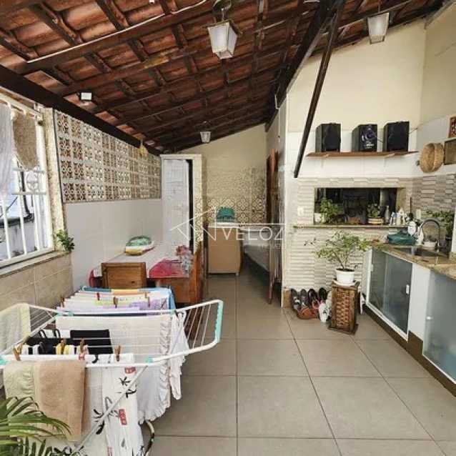 Cobertura à venda com 2 quartos, 86m² - Foto 1