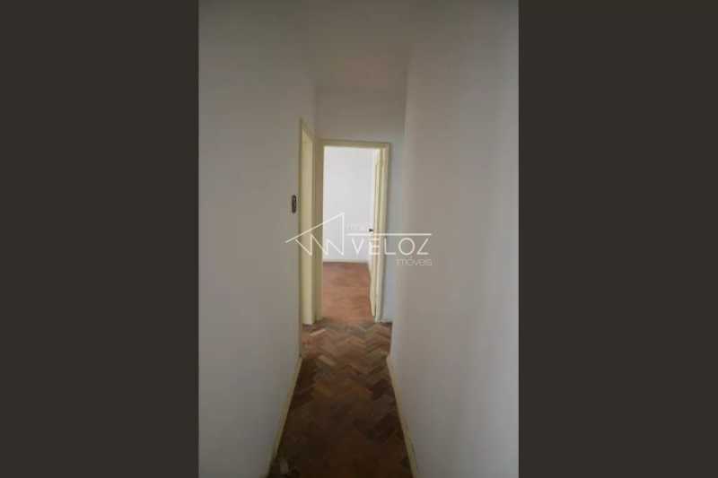 Apartamento à venda com 3 quartos, 85m² - Foto 11