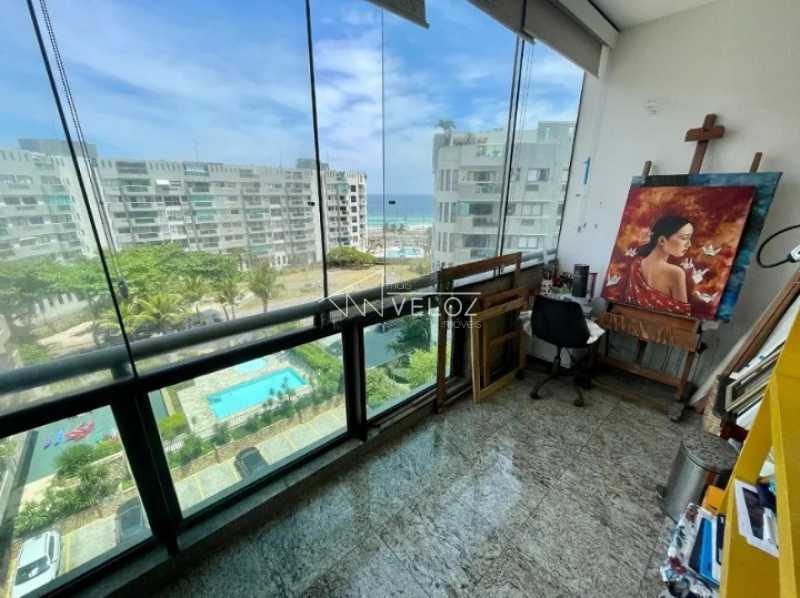 Cobertura à venda com 3 quartos, 275m² - Foto 1