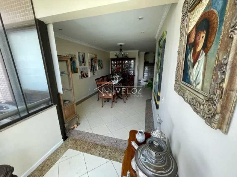 Cobertura à venda com 3 quartos, 275m² - Foto 4