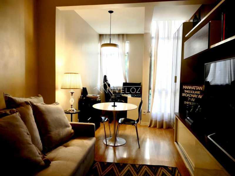 Apartamento à venda com 2 quartos, 62m² - Foto 5