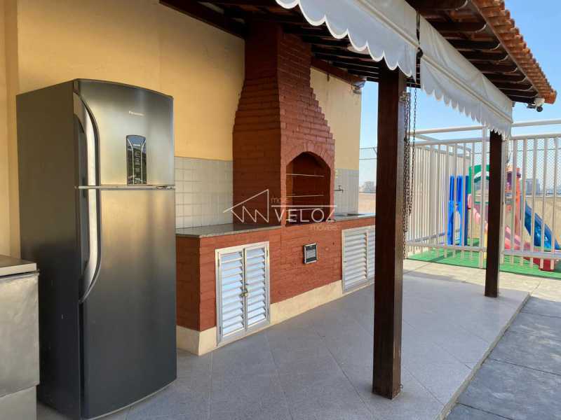 Apartamento à venda com 2 quartos, 62m² - Foto 18