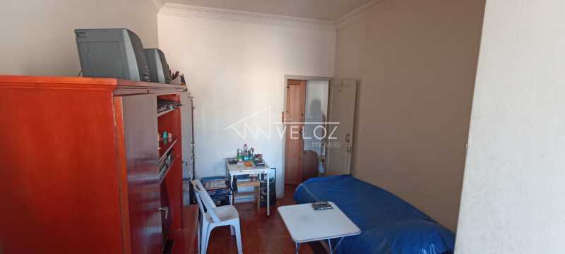 Apartamento à venda com 2 quartos, 64m² - Foto 1