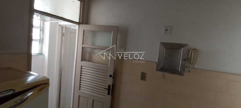 Apartamento à venda com 2 quartos, 64m² - Foto 18