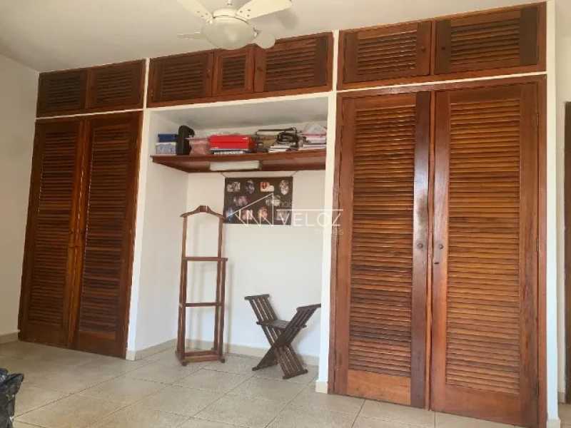 Casa à venda com 4 quartos, 300m² - Foto 14