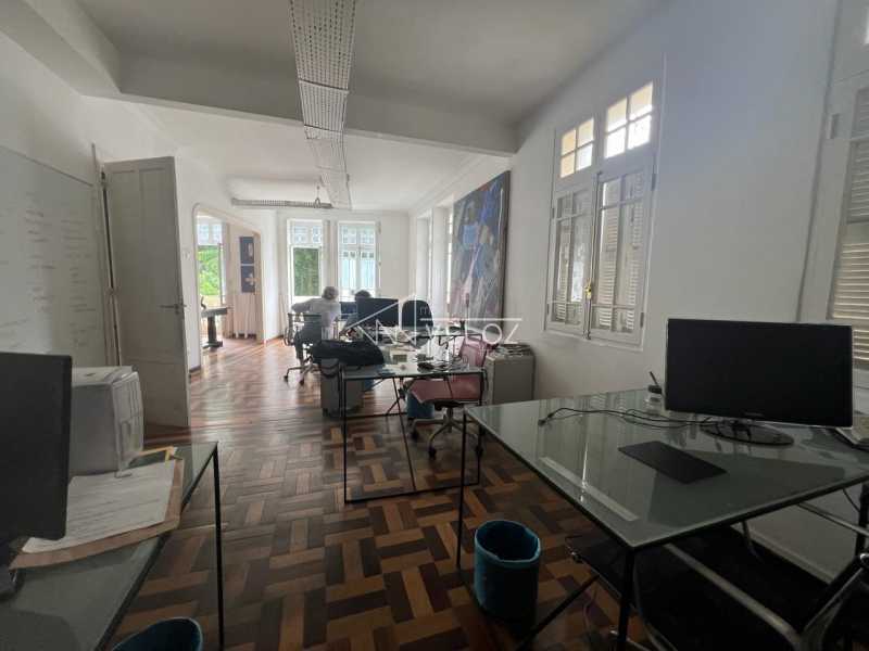 Apartamento à venda com 4 quartos, 189m² - Foto 5