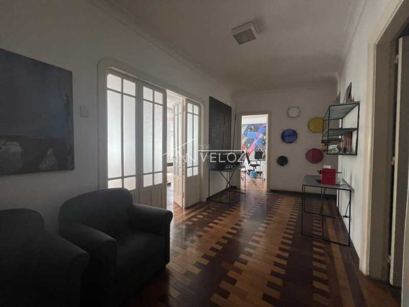 Apartamento à venda com 4 quartos, 189m² - Foto 7