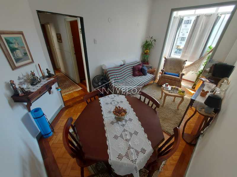 Apartamento à venda com 2 quartos, 70m² - Foto 4