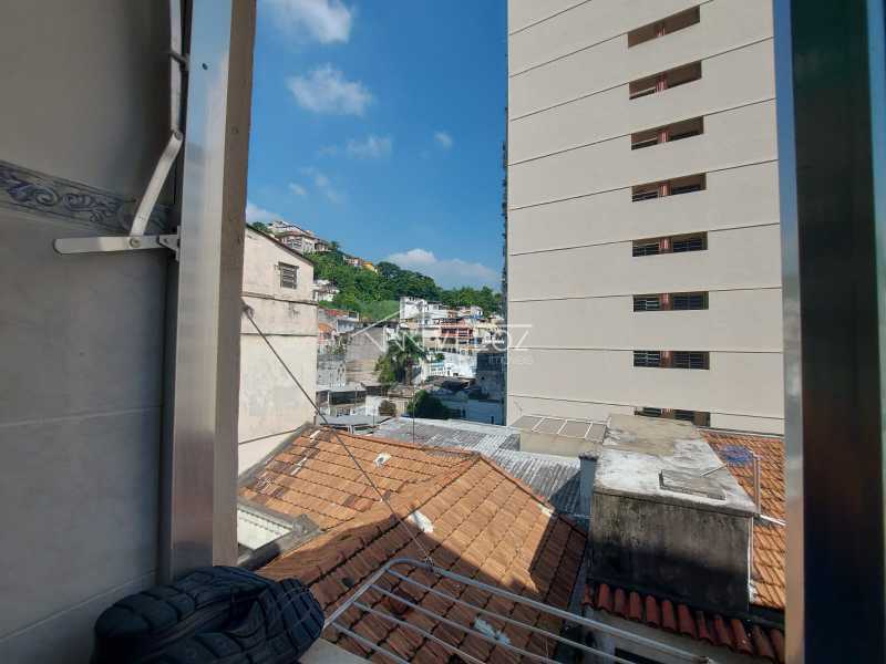 Apartamento à venda com 2 quartos, 70m² - Foto 13