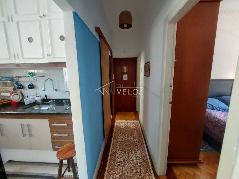 Apartamento à venda com 2 quartos, 70m² - Foto 16