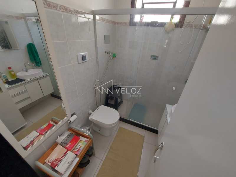 Apartamento à venda com 2 quartos, 70m² - Foto 17