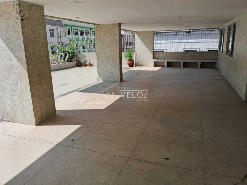 Apartamento à venda com 2 quartos, 66m² - Foto 23