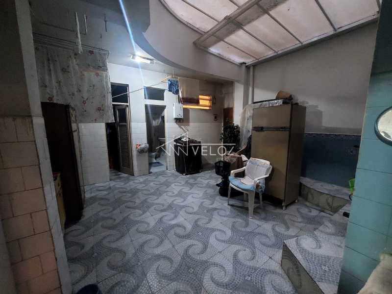 Apartamento à venda com 4 quartos, 211m² - Foto 22