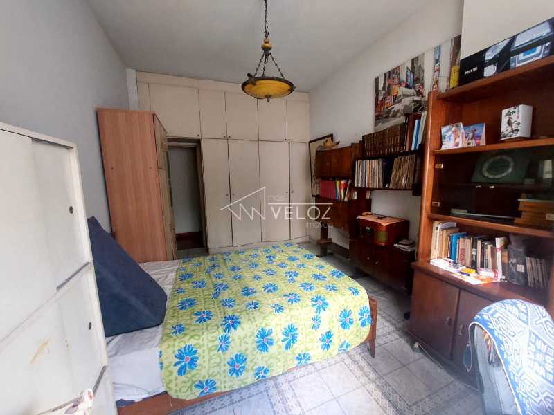 Apartamento à venda com 4 quartos, 211m² - Foto 12