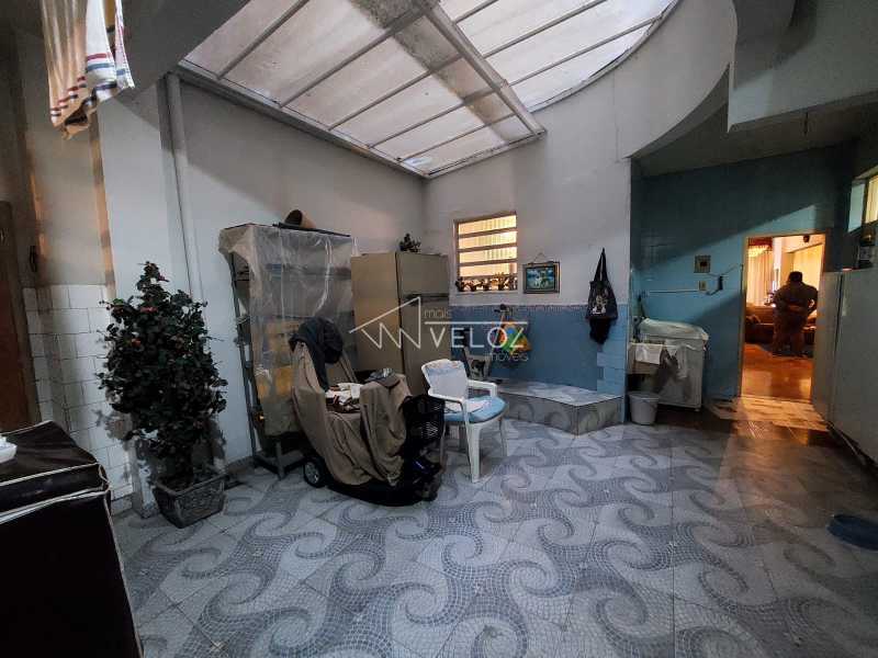 Apartamento à venda com 4 quartos, 211m² - Foto 25