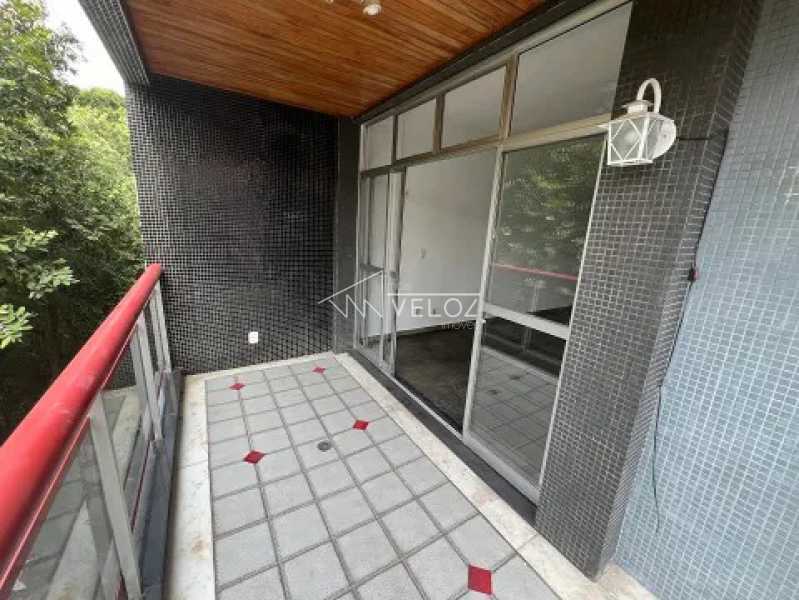 Apartamento à venda com 3 quartos, 106m² - Foto 1